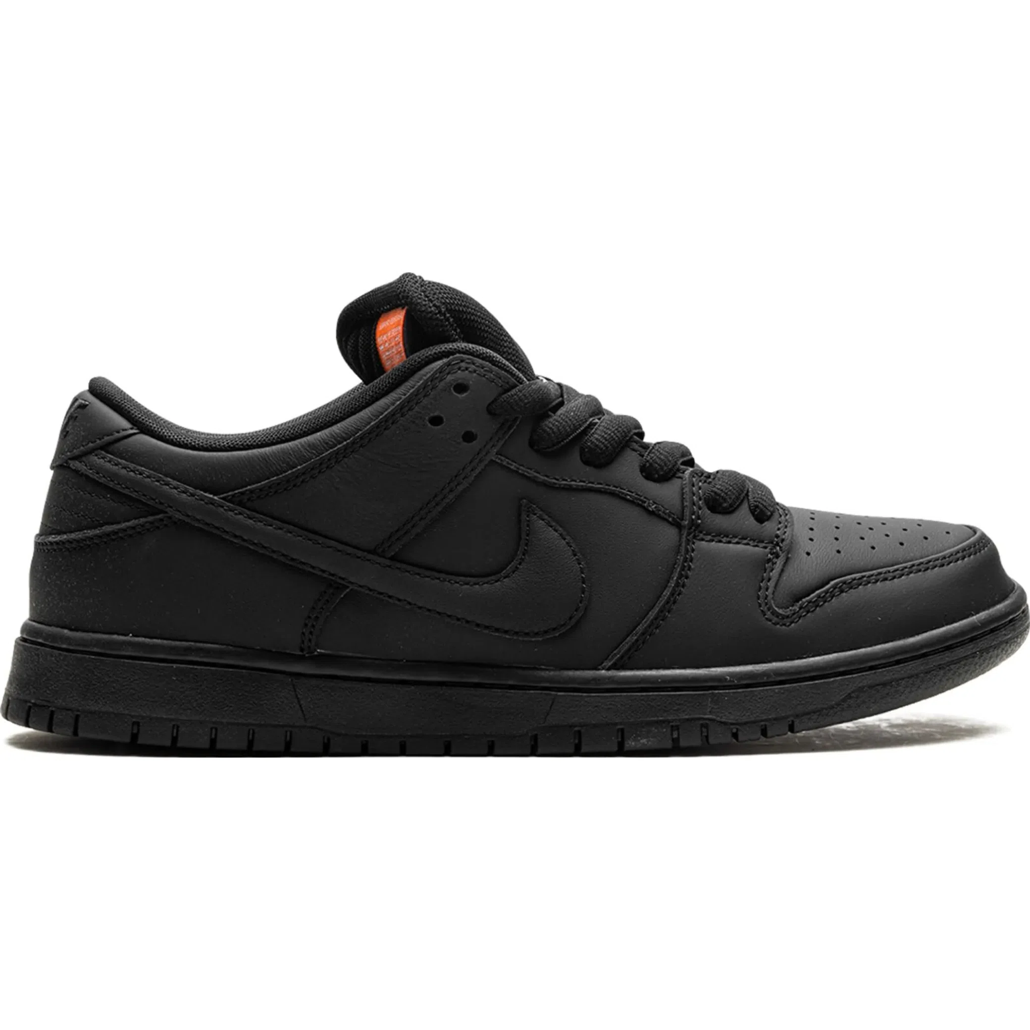  Nike Dunk SB Low Pro "Triple Black" | Farsel