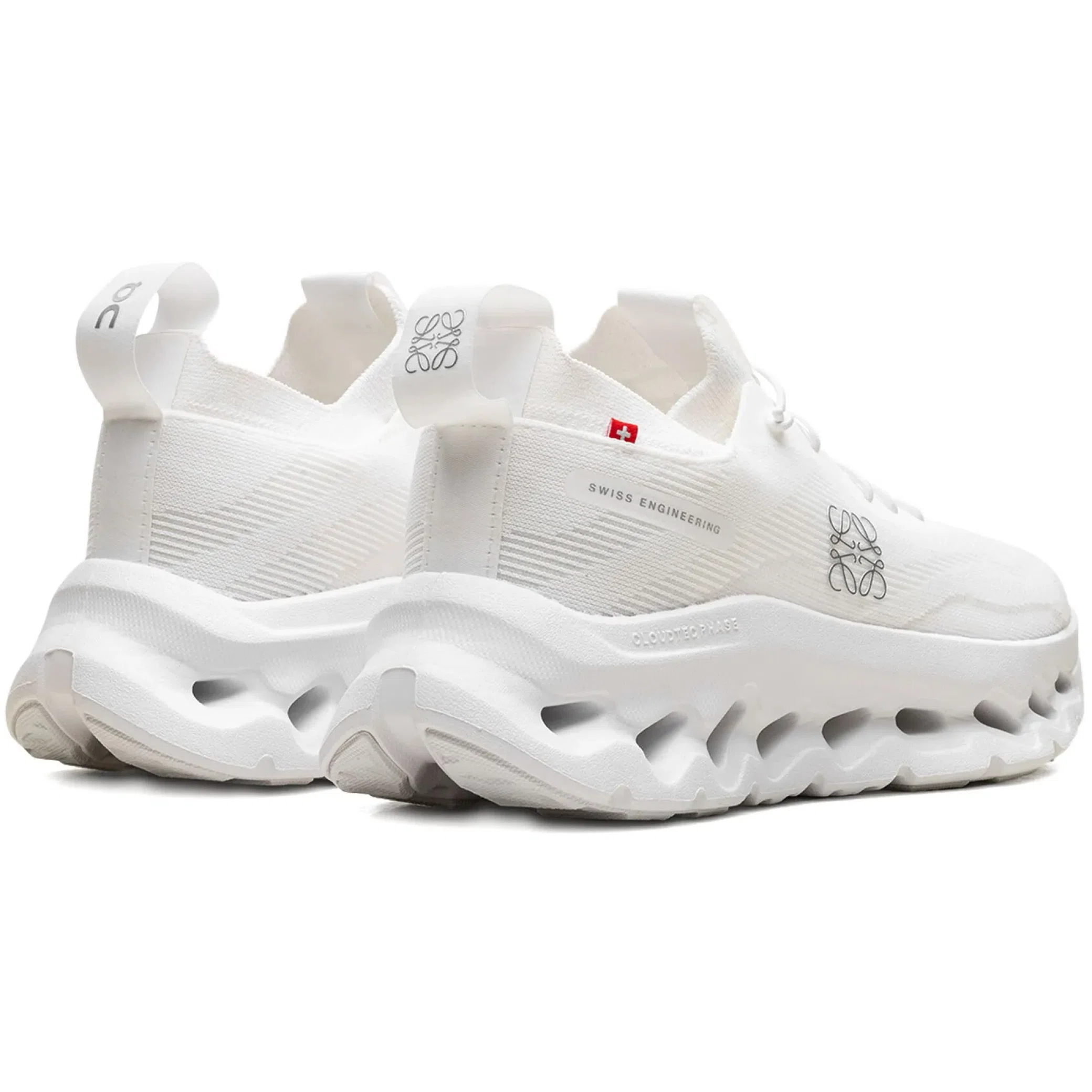 Кроссовки ON Loewe Cloudtilt WMNS "All White" | Farsel