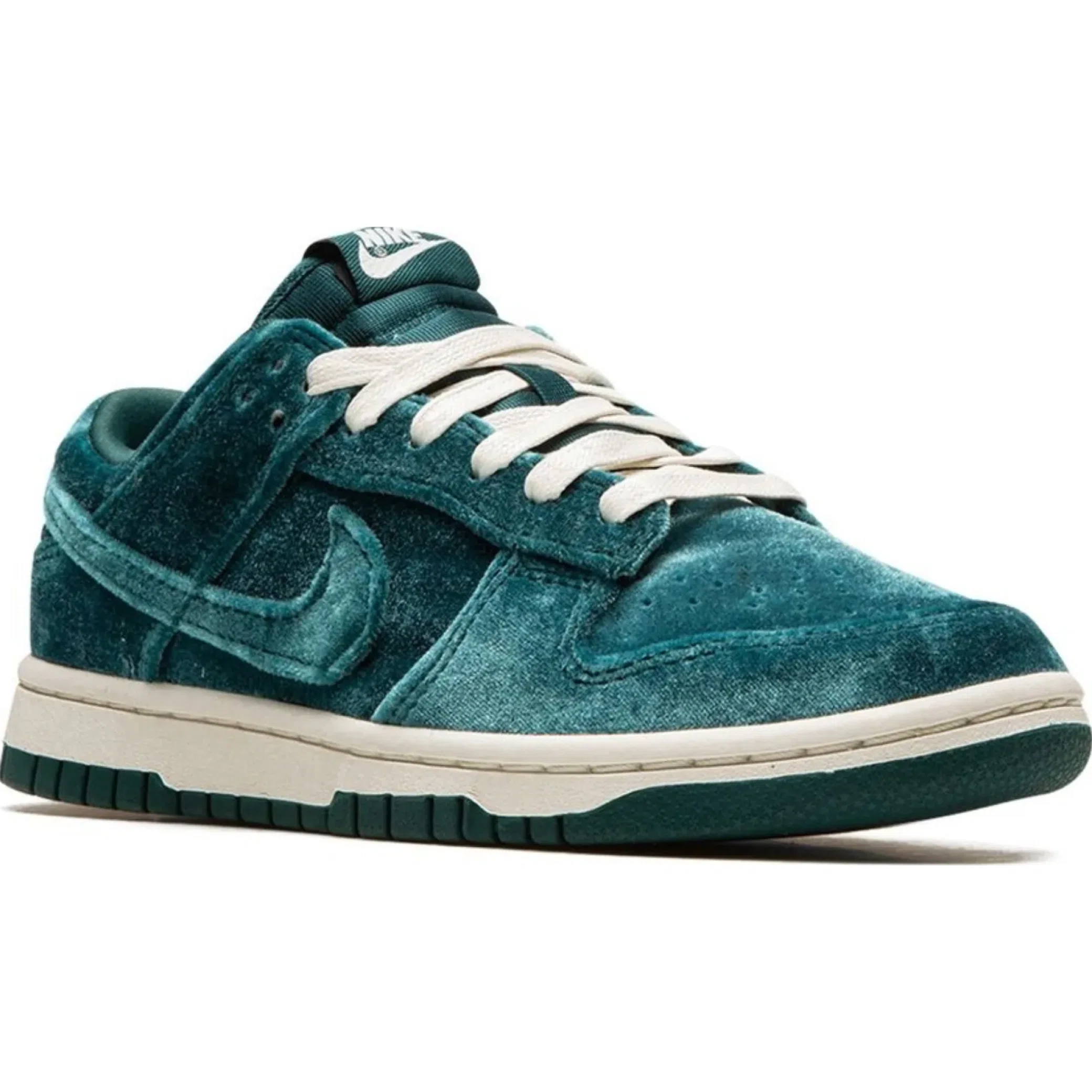  Nike Dunk Low WMNS "Green Velvet" | Farsel