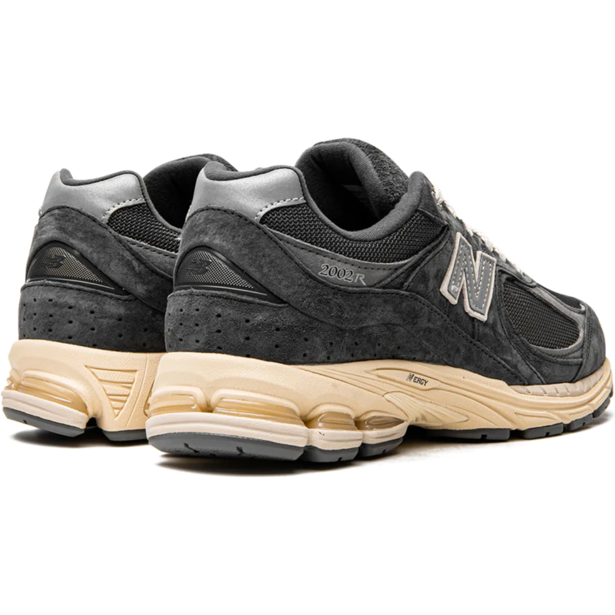  New Balance 2002R "Black Dark Grey" | Farsel