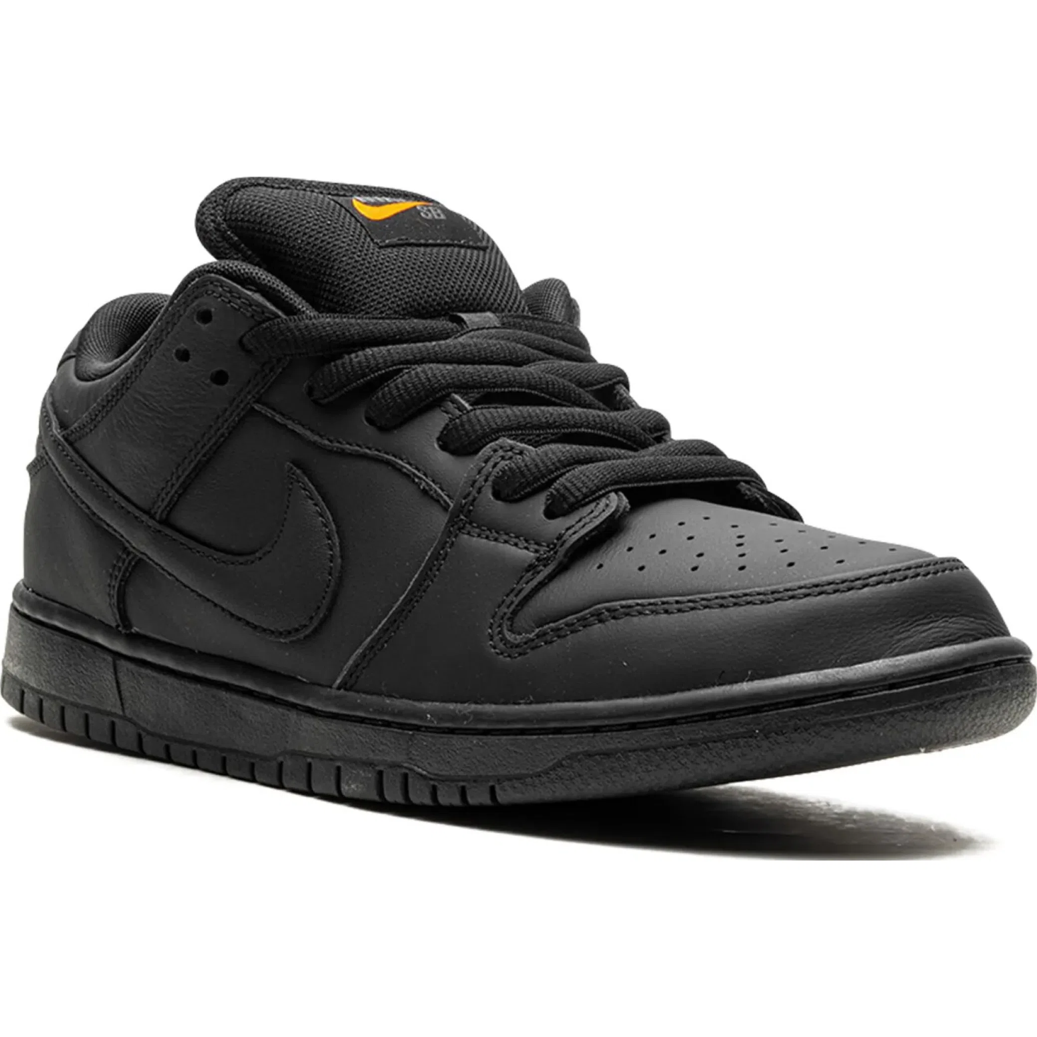  Nike Dunk SB Low Pro "Triple Black" | Farsel