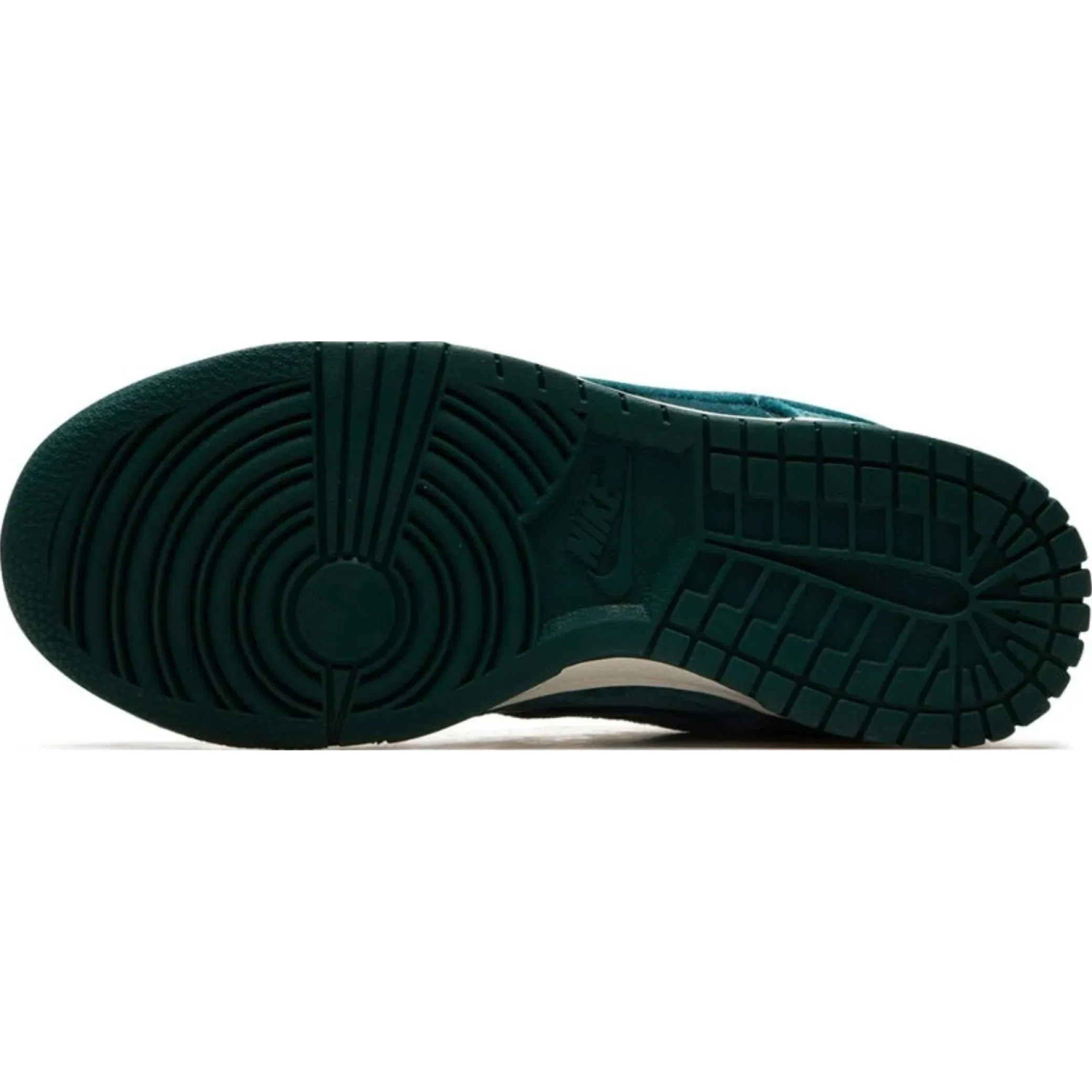  Nike Dunk Low WMNS "Green Velvet" | Farsel