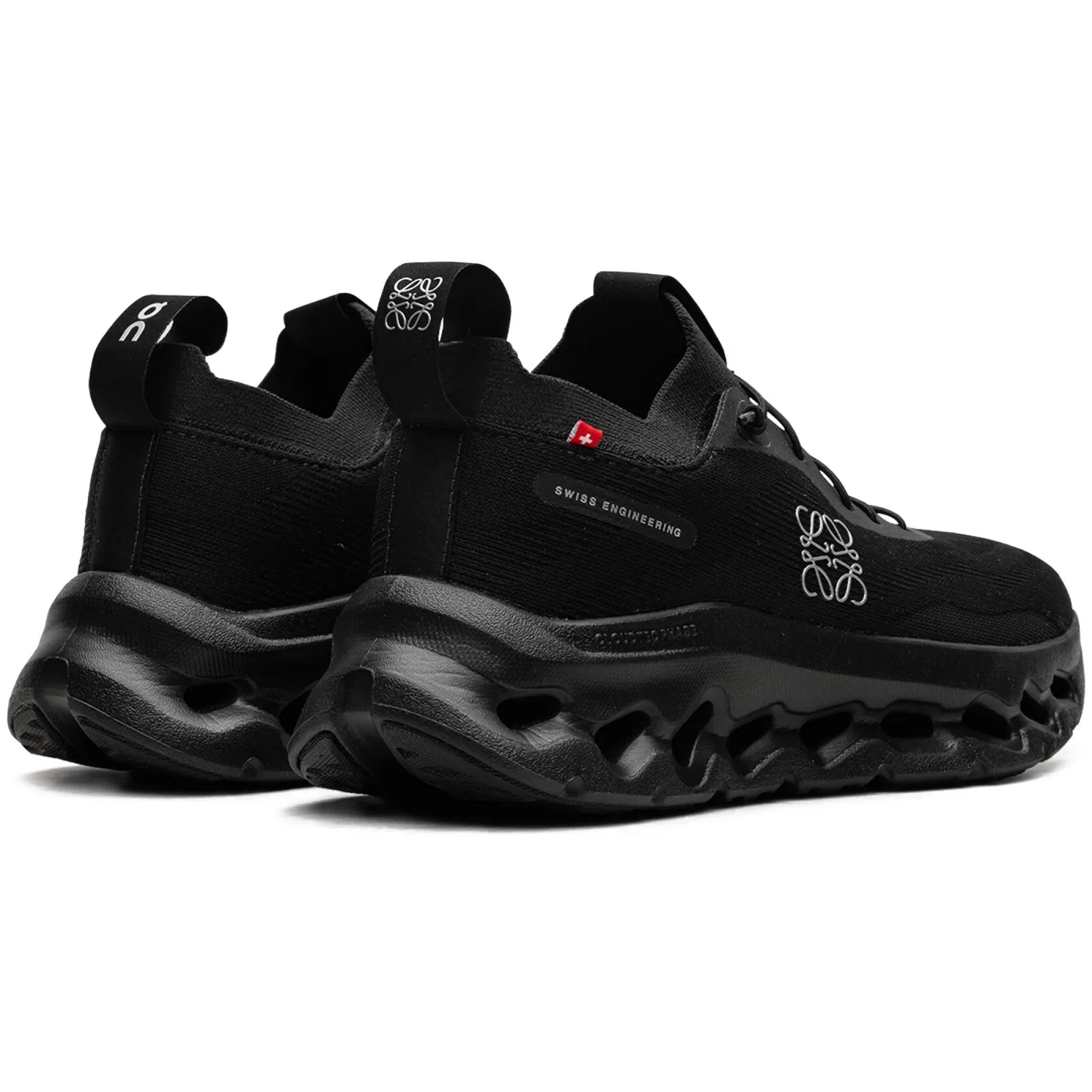  ON Loewe Cloudtilt WMNS "All Black" | Farsel